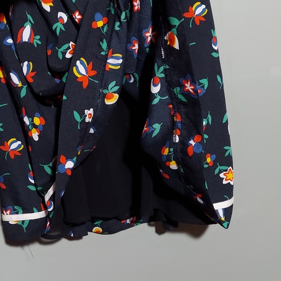 Dress - Picture 2 of 5